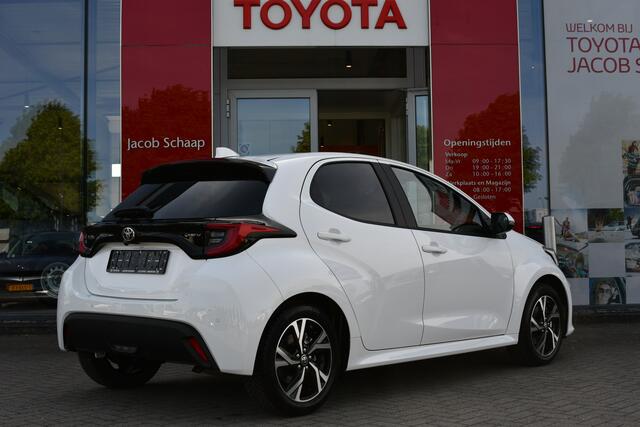 Toyota YARIS 1.5 Hybrid 115 First Edition Limited Automaat 116pk | PDC vóór- & achter | Apple Carplay/Android Auto |