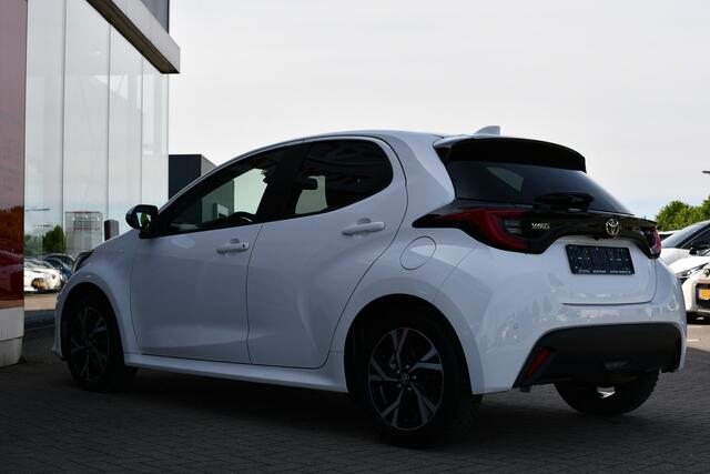 Toyota YARIS 1.5 Hybrid 115 First Edition Limited Automaat 116pk | PDC vóór- & achter | Apple Carplay/Android Auto |