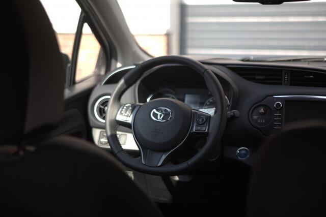 Toyota YARIS 1.5 Hyb. Dynamic