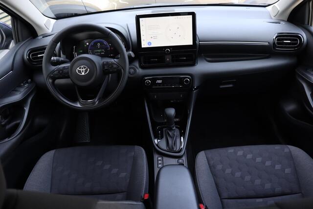 Toyota YARIS 1.5 Hybrid 115 Dynamic, Comfort Pack, Nieuw, voordeel