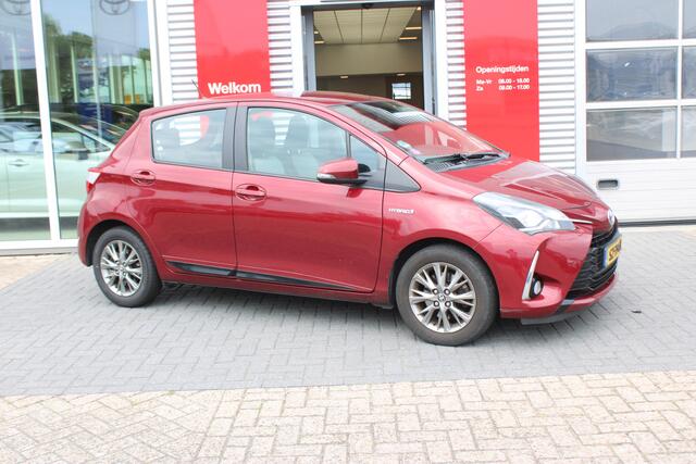 Toyota YARIS 1.5 Hybrid Design Limited