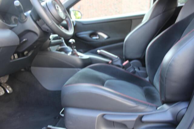 Toyota YARIS 1.6 GR Performance 18" Sper Diff, Safety Pack, Track Pack, IMT, BTW Auto!