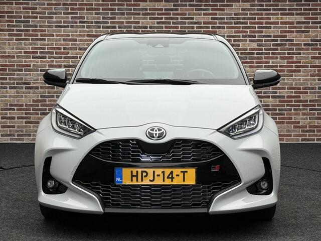 Toyota YARIS 1.5 Hybrid GR Sport CAMERA LANE ASSIST CLIMATE NAVIGATIE JBL GARANTIE