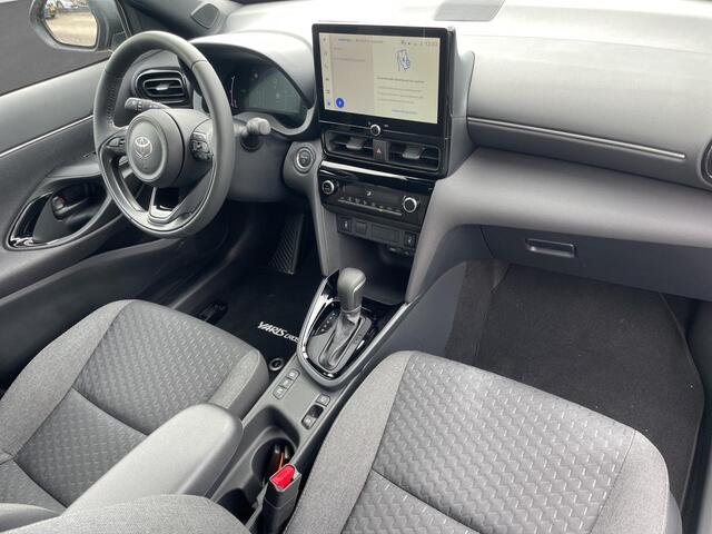 Toyota YARIS Cross 1.5 Hybrid 115 First Edition Winterpack | PDC V+A | Carplay | NIEUW RIJKLAAR