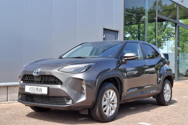 Toyota YARIS Cross 1.5 Hybrid Dynamic Edition Navigatie, Parkeersensoren voor + achter, Privacy glass, Smart KEY