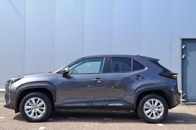 Toyota YARIS Cross 1.5 Hybrid Dynamic Edition Navigatie, Parkeersensoren voor + achter, Privacy glass, Smart KEY