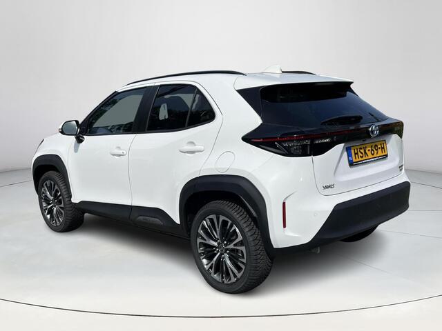 Toyota YARIS Cross 1.5 Hybrid Executive 4X4 | Navigatie | Stoel- + stuurverwarming | Parkeersensoren | Dode hoek waarschuwing |