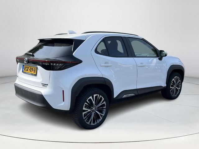 Toyota YARIS Cross 1.5 Hybrid Executive 4X4 | Navigatie | Stoel- + stuurverwarming | Parkeersensoren | Dode hoek waarschuwing |