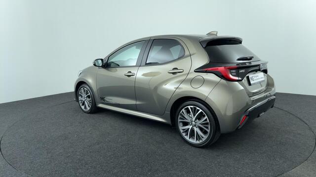 Toyota YARIS 1.5 Hybrid 130 Executive / Panoramadak / HUD / JBL