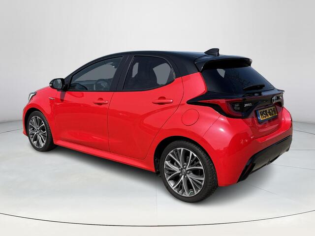 Toyota YARIS 1.5 Hybrid Executive **STOEL EN STUURWIELVERWARMING/ HEAD-UP DISPLAY/ 36 MAANDEN GARANTIE