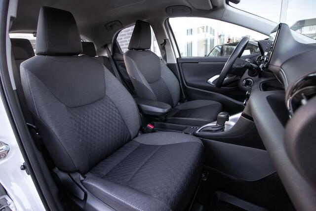 Toyota YARIS 1.5 Hybrid Active - All-in rijklrprs | clima | Apple cp/Android auto