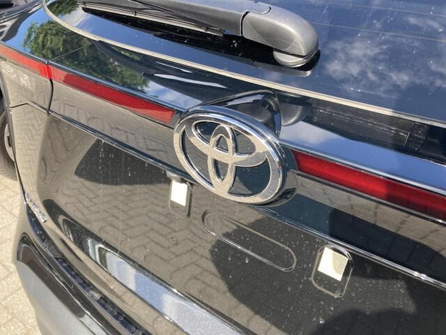 Toyota YARIS Cross Hybrid 130 automaat Dynamic met Comfort Pack *BTW* *Nieuwe auto* *Net binnen*