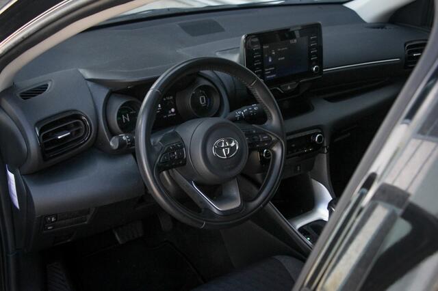 Toyota YARIS 1.5 Hybrid Dynamic | Camera | Adaptive Cruise