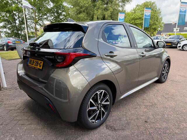 Toyota YARIS 1.5 HYBRID 5-DRS DYNAMIC AUTOMAAT! LUXE UITVIERING SLECHTS 14.176 KM