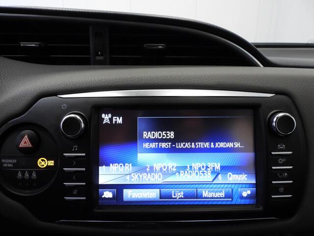 Toyota YARIS 1.5 Hybrid Active CLIMA/CAMERA/CRUISE/PDC!