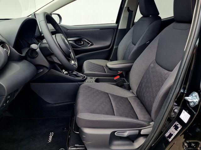 Toyota YARIS 1.5 Hybrid 115 First Edition Automaat / Nieuw / Navigatie via Android Auto/Apple Carplay / Camera / Cruise Control Adaptief / Stoelverwarming / Stuurverwarming