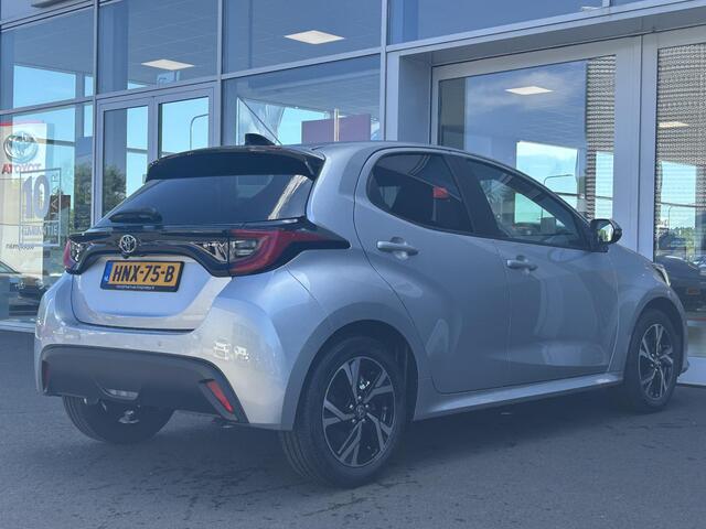 Toyota YARIS 1.5 Hybrid 115 Dynamic + Comfort Pack | Stoel/stuur verwarming | Dodehoekdetectie | Parkeersensoren | Apple Carplay/Android Auto