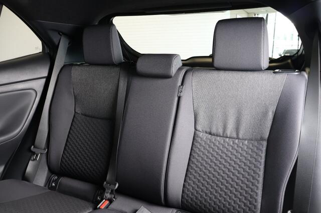 Toyota YARIS 1.5 Hybrid Teamplayer 130PK - Winter+safety pakket - Apple CarPlay - Dodehoek