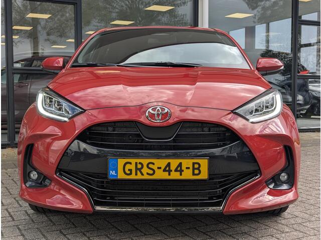 Toyota YARIS 1.5 Hybrid 130 Executive | Leer | Keyless | Stoel- stuurverwarming | ACC | BSM | Camera