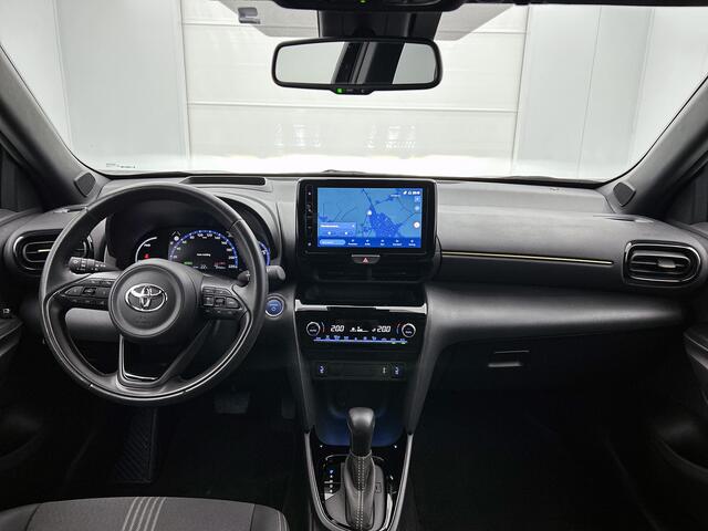 Toyota YARIS Cross 1.5 Hybrid Adventure | Navigatie | Stoelverwarming | PDC V+A | Blindspot | Half Leder |