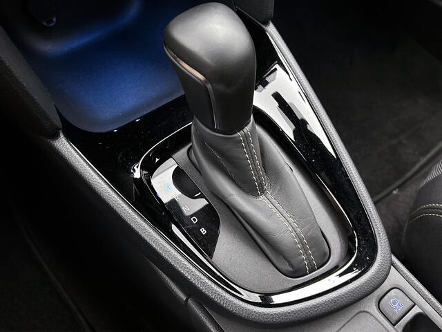 Toyota YARIS Cross 1.5 Hybrid Adventure | Navigatie | Stoelverwarming | PDC V+A | Blindspot | Half Leder |