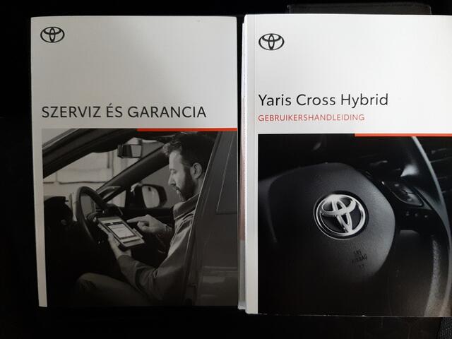 Toyota YARIS Cross 1.5 Hybrid Explore Limited | Stoelverwarming | Parkeersensoren | Navigatie |