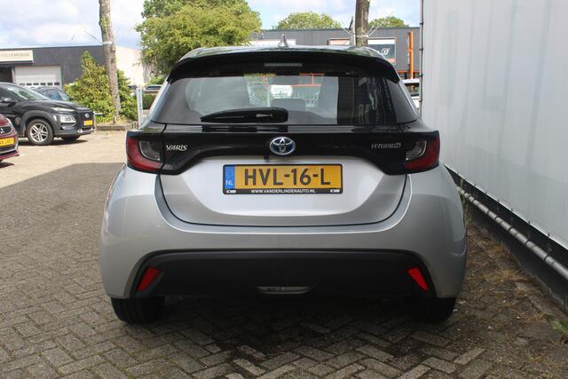 Toyota YARIS 1.5 Hybrid 115 Comfort Apple carplay/ android auto l Cruise control l Climate control l Achteruitrijcameral Climate control l Achteruitrijcamera