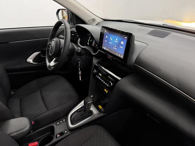Toyota YARIS Cross 1.5 Hybrid 115 Apple carplay/ Android, Camera, EV Mode, Clima, Rijstrook correctie, Cruise control, 5 jaar garantie