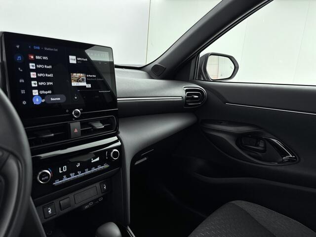 Toyota YARIS Cross 1.5 Hybrid 130 Dynamic Limited | Stoel -/ Stuur verwarming | Apple Carplay -/ Android Auto |