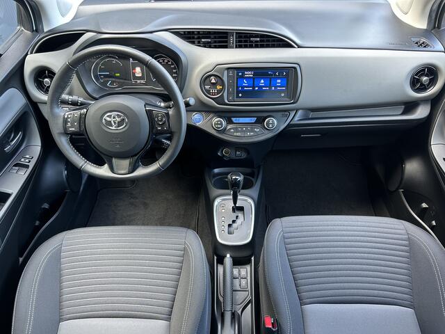 Toyota YARIS 1.5 Hybrid Dynamic 1e EIGENAAR CAMERA LED CRUISE ECC AFNB TREKHAAK