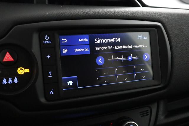 Toyota YARIS 1.5 Hybrid GR-Sport | sport stoelen | keyless entry | Apple Carplay/Android Auto |