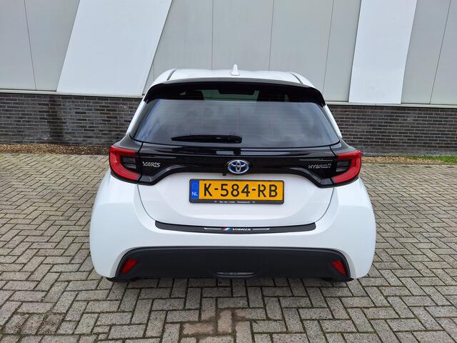 Toyota YARIS 1.5 Hybrid Dynamic | ECC | Ad, Cruise | LMV | Apple/Android auto |