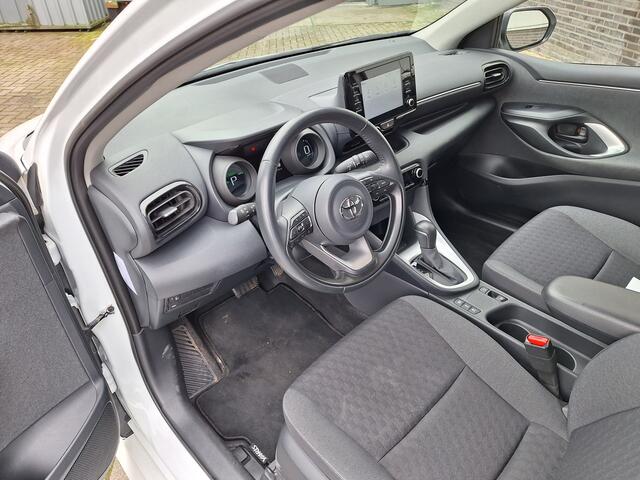 Toyota YARIS 1.5 Hybrid Dynamic | ECC | Ad, Cruise | LMV | Apple/Android auto |
