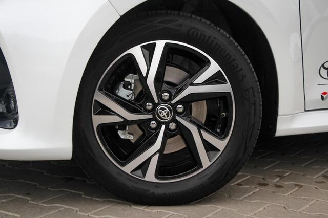 Toyota YARIS 1.5 Hybrid 115 First Edition