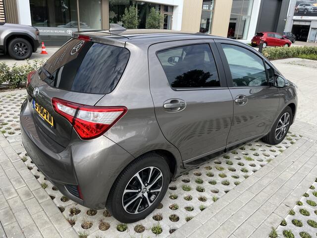 Toyota YARIS 1.5 benzine Dynamic | metallic lak | winterpack | climatronic