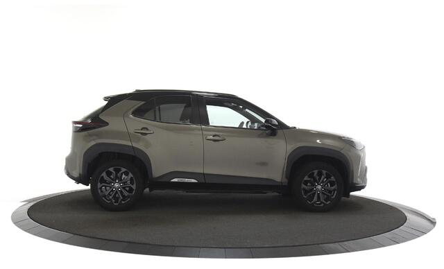 Toyota YARIS Cross 1.5 Hybrid Explore Camera / Lm velgen / Navigatie