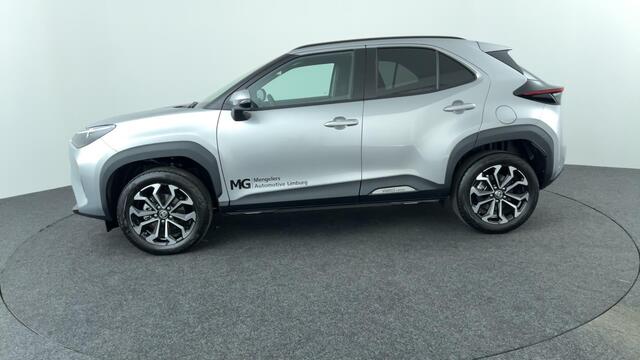 Toyota YARIS Cross 1.5 Hybrid 115 First Edition / Dodehoeksensor / Verwarmde voorstoelen