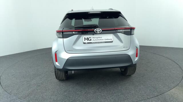 Toyota YARIS Cross 1.5 Hybrid 115 First Edition / Dodehoeksensor / Verwarmde voorstoelen
