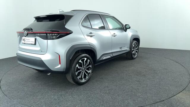 Toyota YARIS Cross 1.5 Hybrid 115 First Edition / Dodehoeksensor / Verwarmde voorstoelen