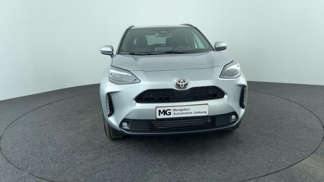 Toyota YARIS Cross 1.5 Hybrid 115 First Edition / Dodehoeksensor / Verwarmde voorstoelen