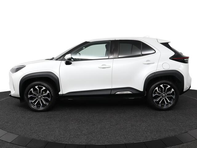 Toyota YARIS Cross 1.5 Hybrid Dynamic Limited | Navigatie | achterklep elektrisch | stoel/stuurverwarming |