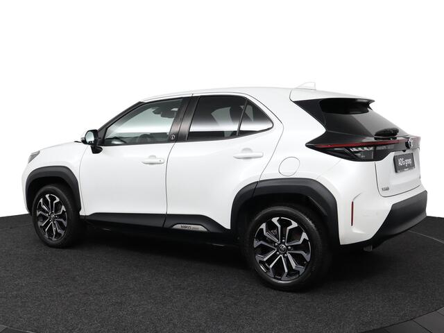 Toyota YARIS Cross 1.5 Hybrid Dynamic Limited | Navigatie | achterklep elektrisch | stoel/stuurverwarming |