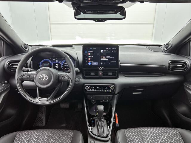 Toyota YARIS 1.5 Hybrid 130 Executive Premium Pack - Louwman Zin in Zomervoordeel auto -