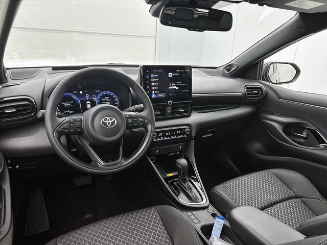Toyota YARIS 1.5 Hybrid 130 Executive Premium Pack - Louwman Zin in Zomervoordeel auto -