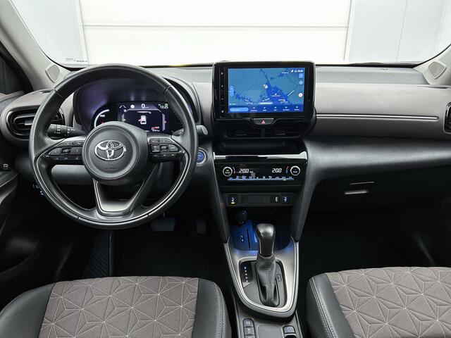 Toyota YARIS Cross 1.5 Hybrid Executive | Panoramadak | Navigatie | Blindspot | PDC voor en achter | Stoelverwarming |