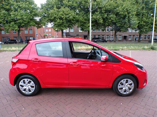 Toyota YARIS 1.0 VVT-i Comfort NL AUTO ORGINELE KM STAND MET NAP......