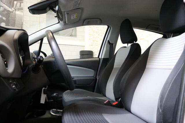 Toyota YARIS 1.5 Hybrid Aspiration | CAMERA | TREKHAAK | NAP | NAVI |