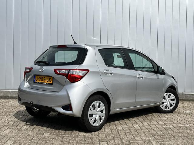 Toyota YARIS 1.5 VVT-i Active Clima Cruise Camera Trekhaak NL auto!