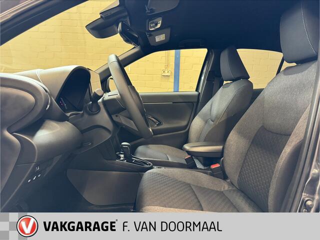 Toyota YARIS Cross 1.5 Hybrid Teamplayer 130pk | Winter Pack