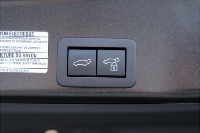 Toyota YARIS Cross 1.5 Hybrid Adventure AWD |dealer onderhouden|elektrische klep|leder|camera